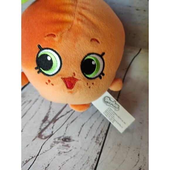 Shopkins APRIL APRICOT Cuddle Plush 6" 2013 Stuffed Animal Apricot Blush - Picture 2 of 6